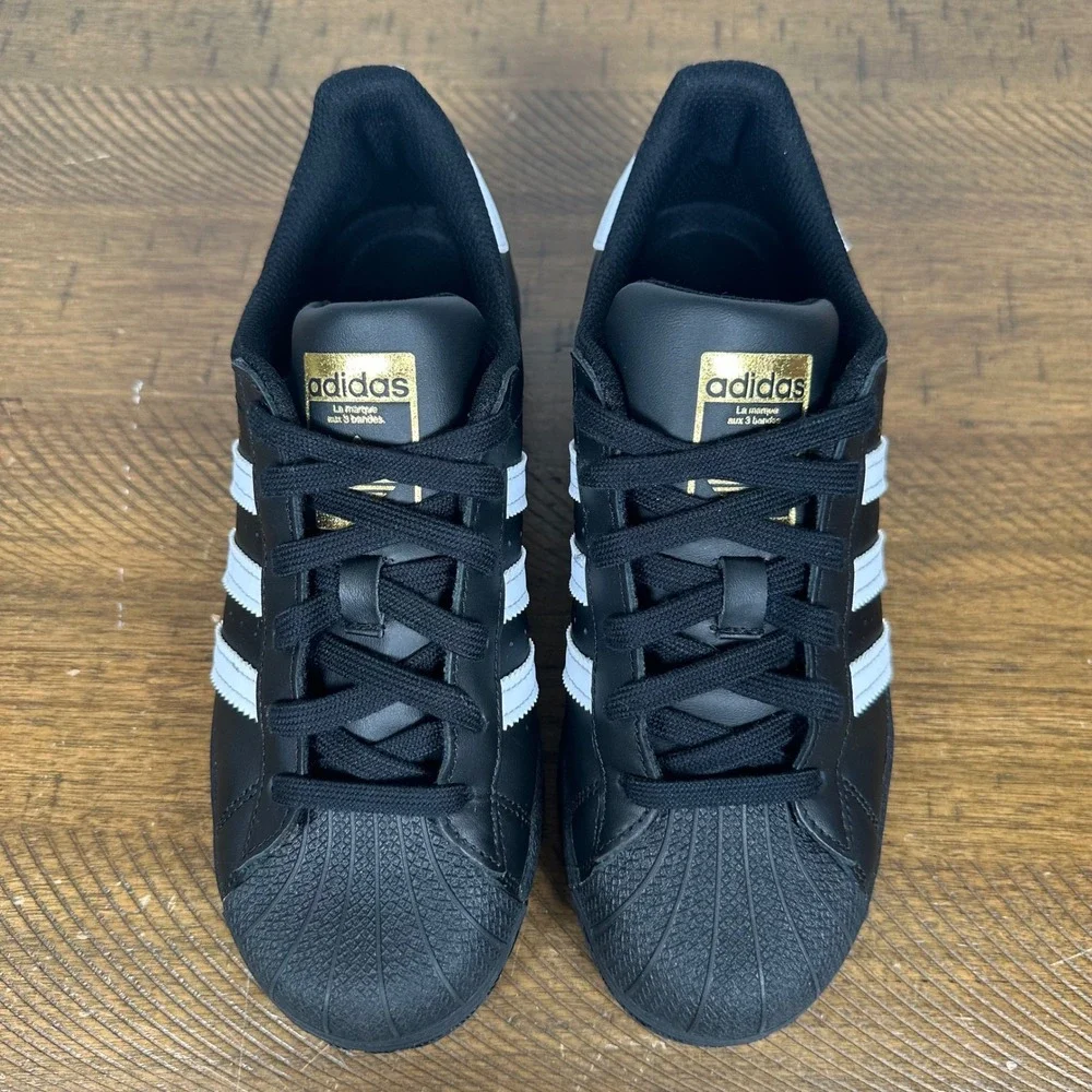 Adidas Superstar Sneakers Kids 5 Black White Gold Leather Classic Shell Toe OG